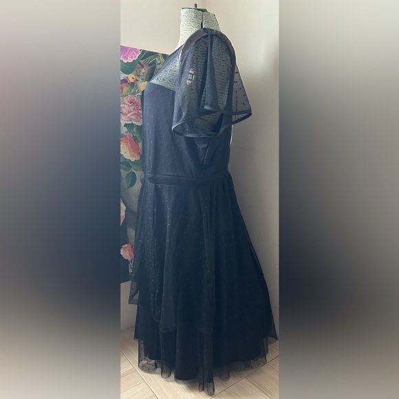 NWT TORRID BLACK ILLUSION MESH OVERLAY SKATER DRESS BEAUTIFUL SILHOUETTE! - Picture 9 of 13